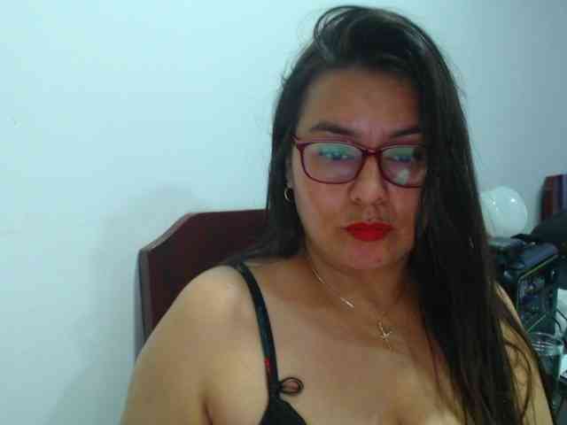 MARILYNWHANCO webcam