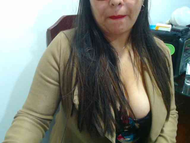 MARILYNWHANCO webcam