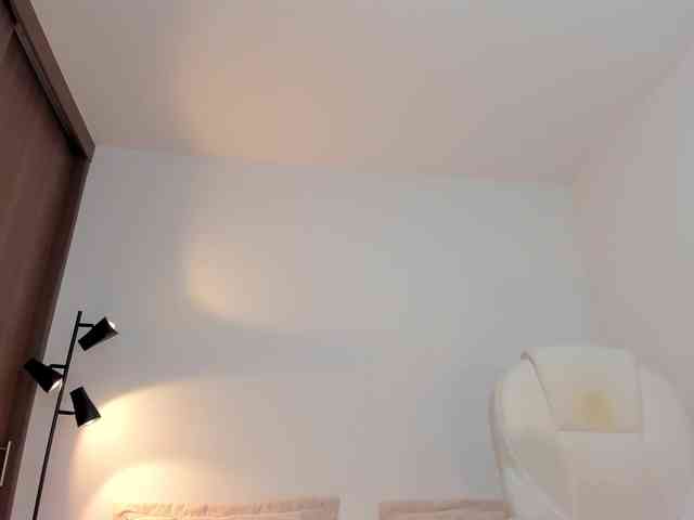 RebeccaBaxter webcam