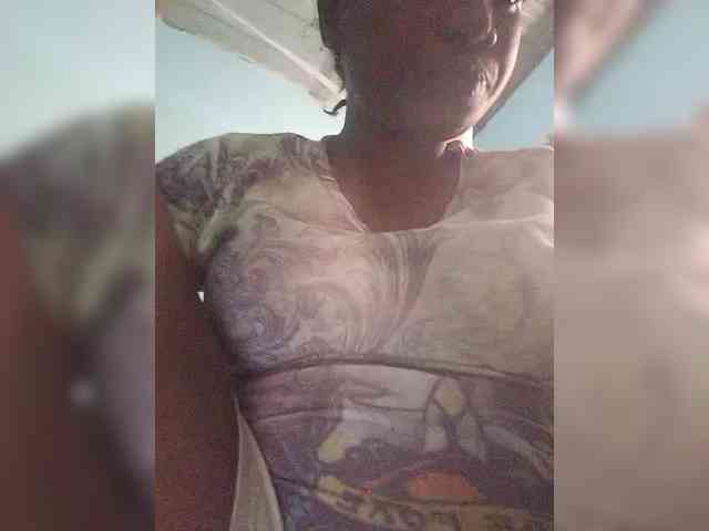 tryciah webcam