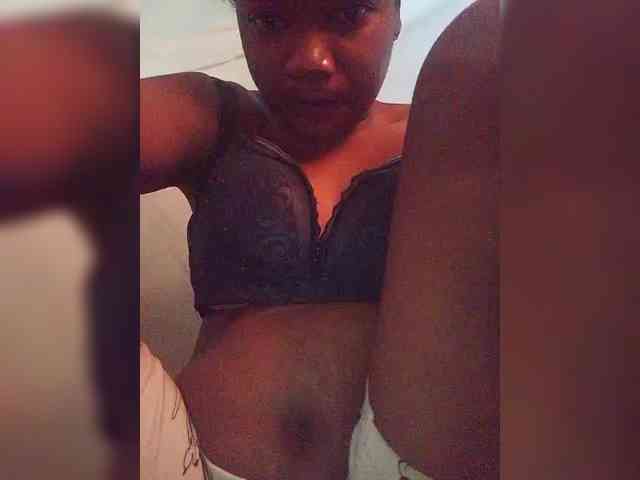 tryciah webcam