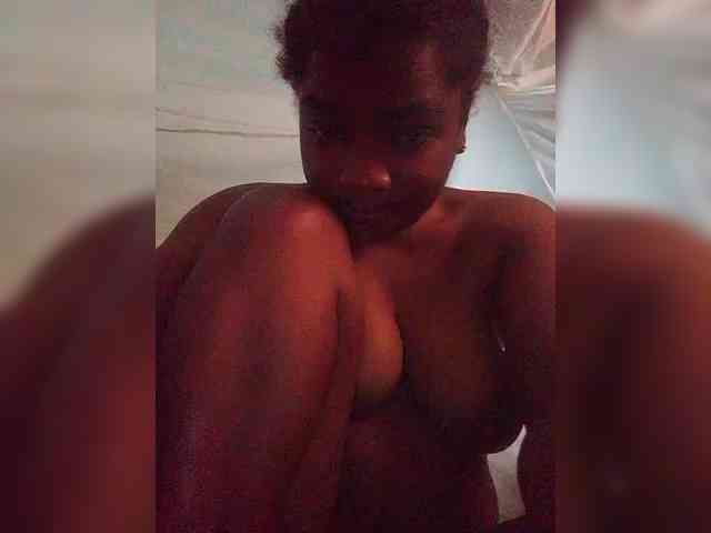 tryciah webcam