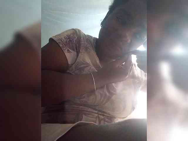 tryciah webcam