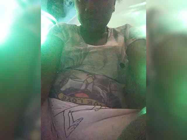 tryciah webcam