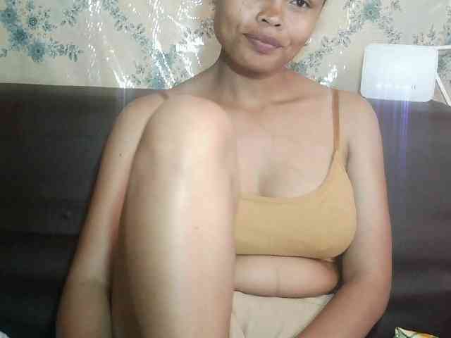 Pussy01lips webcam