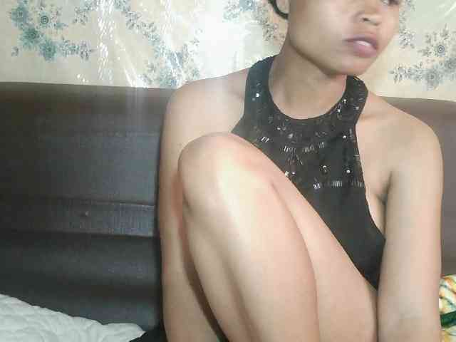 Pussy01lips webcam