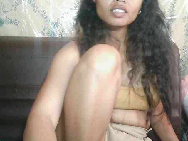 Pussy01lips webcam