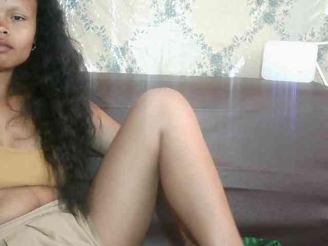 Pussy01lips webcam