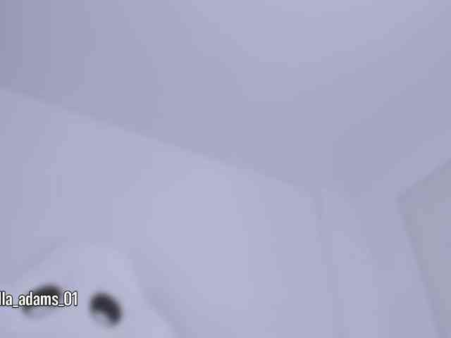 bella-adams webcam