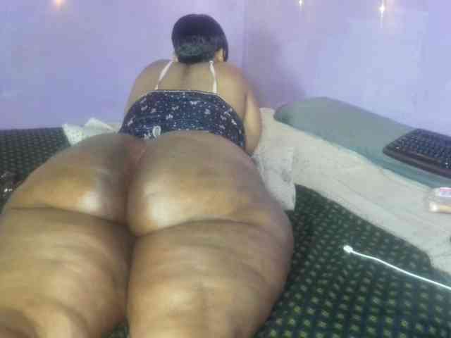 Big-Ass-Wilma webcam