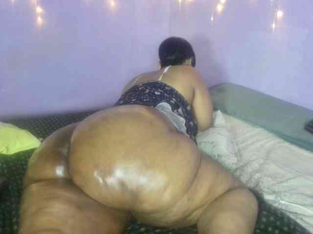Big-Ass-Wilma webcam