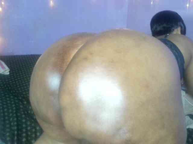 Big-Ass-Wilma webcam