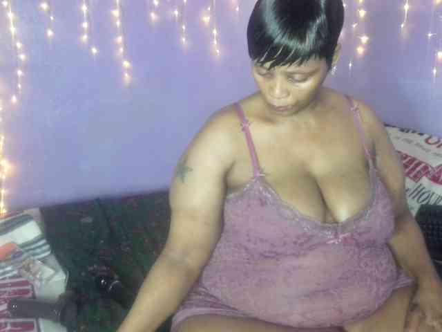 Big-Ass-Wilma webcam