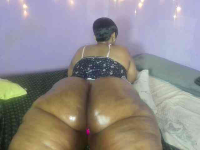 Big-Ass-Wilma webcam