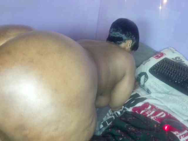 Big-Ass-Wilma webcam