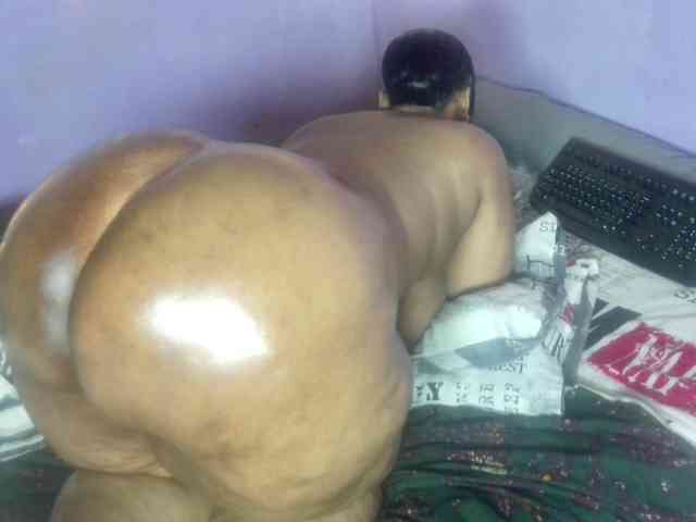 Big-Ass-Wilma webcam