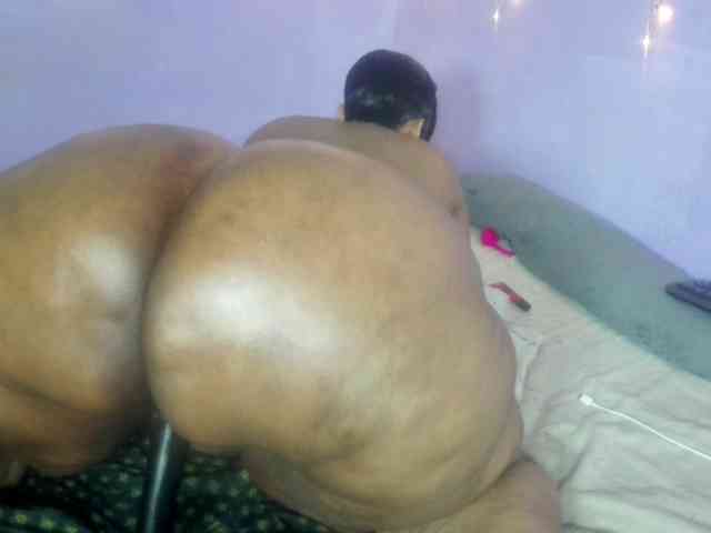 Big-Ass-Wilma webcam