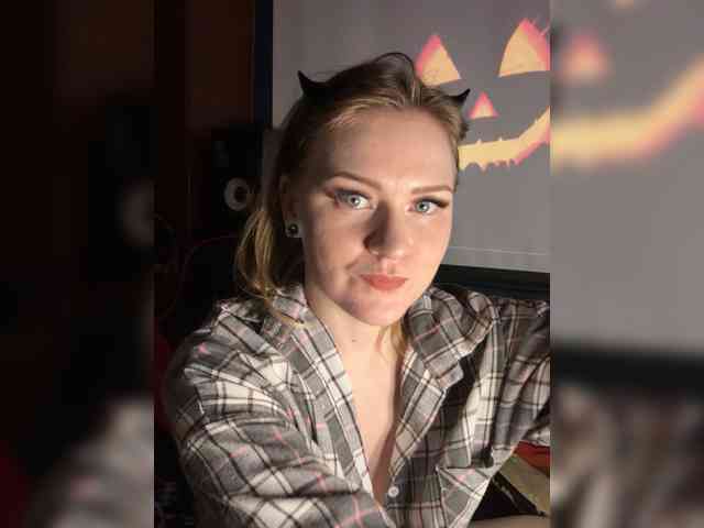 MrsAnna webcam
