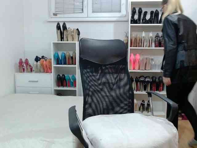 MisstressSabi webcam