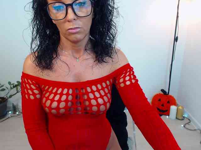 LovelyBrownie webcam