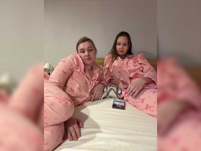 Accedi alla chat con il nickname Jucielussie Jucielussie