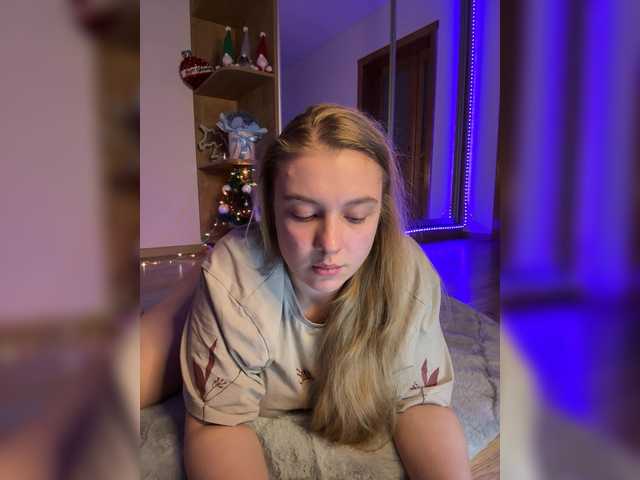 Vai a chattare su AvelynFrey AvelynFrey