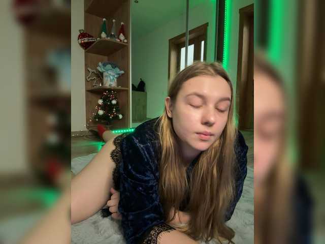 Vai a chattare su AvelynFrey AvelynFrey