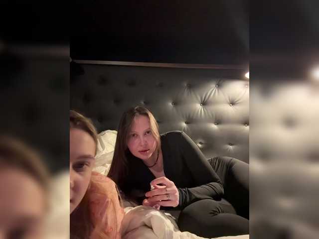 Entrez le videochat erotique avec le
modèle Jucielussie Jucielussie