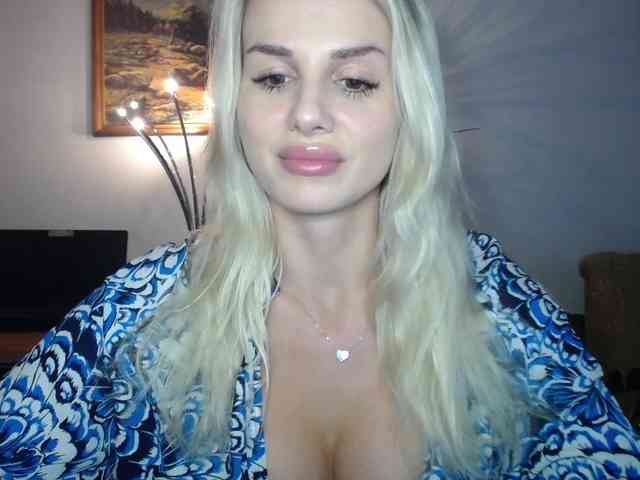 Cornelia22hot webcam