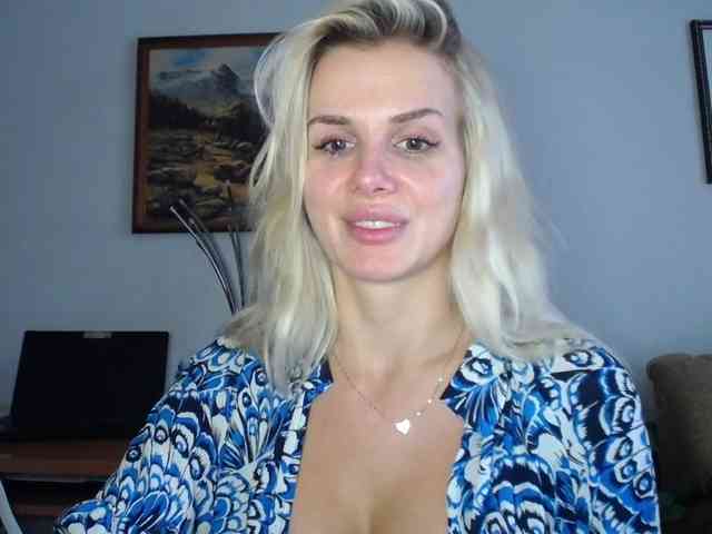 Cornelia22hot webcam