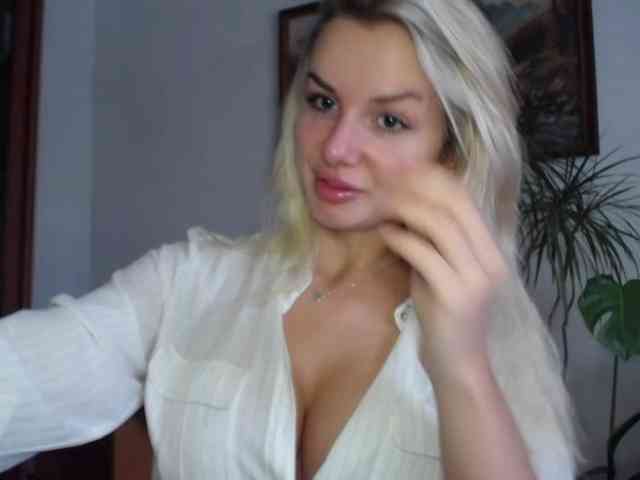 Cornelia22hot webcam