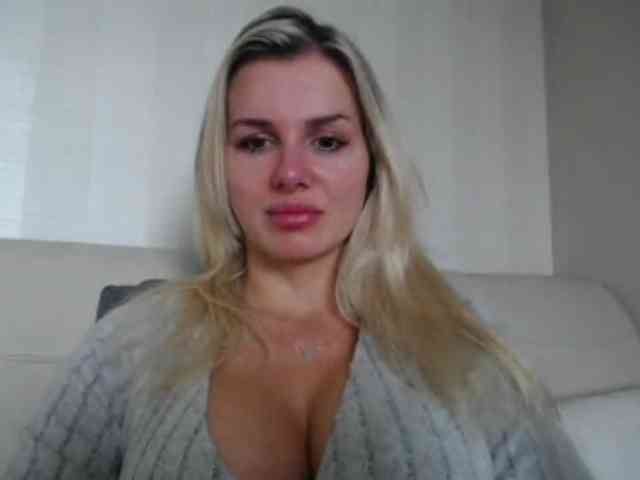 Cornelia22hot webcam