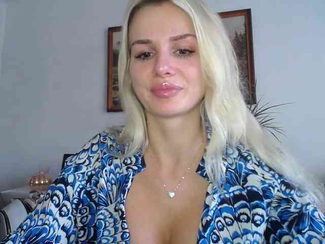 Cornelia22hot webcam