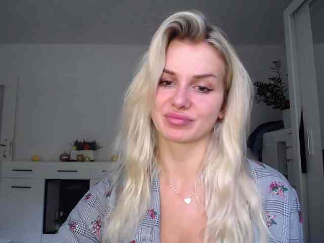 Cornelia22hot webcam