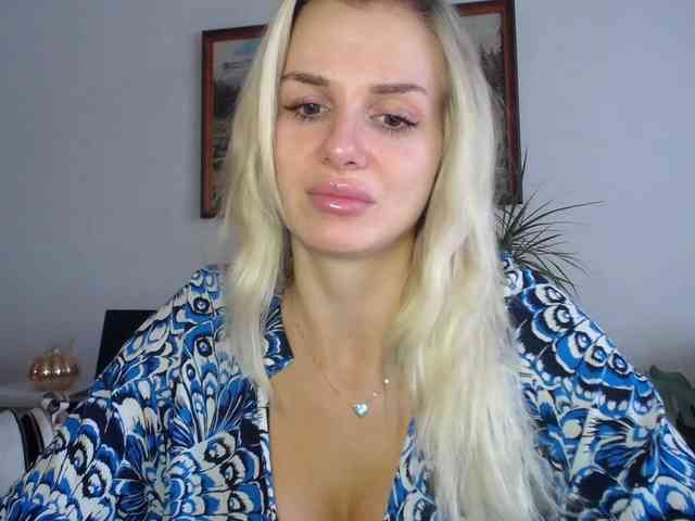 Cornelia22hot webcam