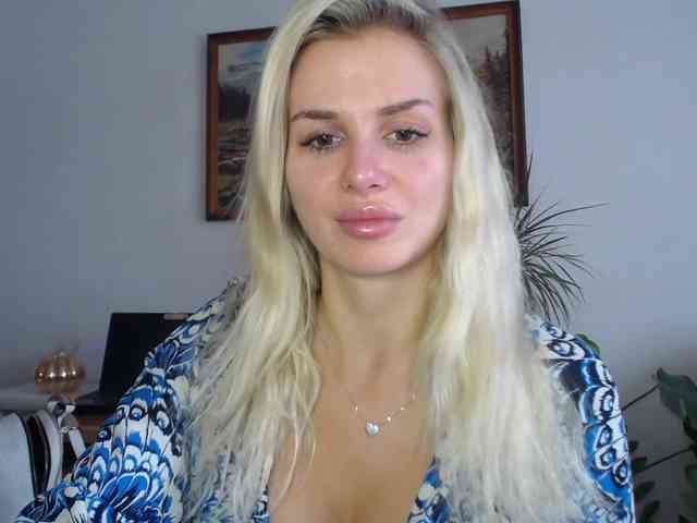 Cornelia22hot webcam