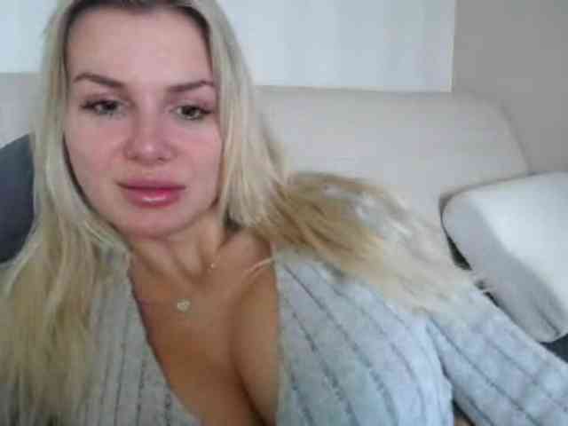 Cornelia22hot webcam