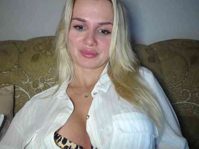 Cornelia22hot webcam