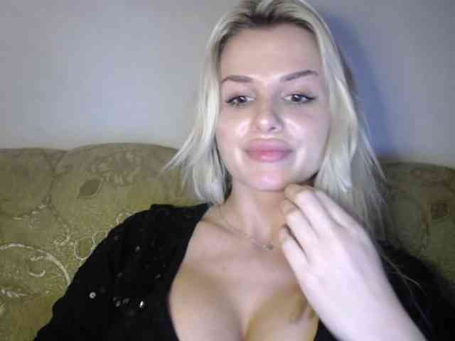 Cornelia22hot webcam