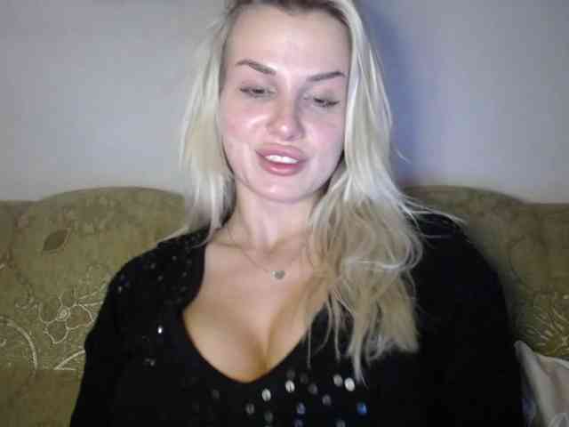 Cornelia22hot webcam