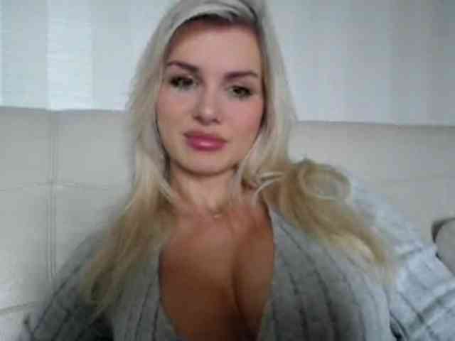 Cornelia22hot webcam