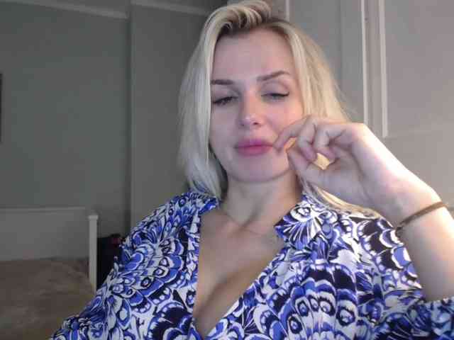 Cornelia22hot webcam