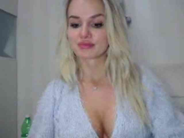 Cornelia22hot webcam