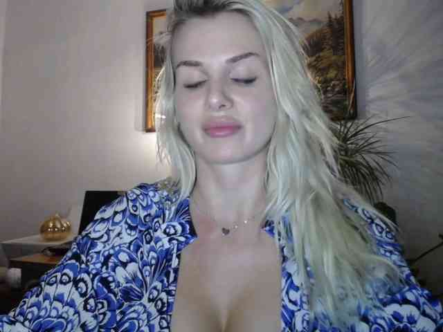 Cornelia22hot webcam