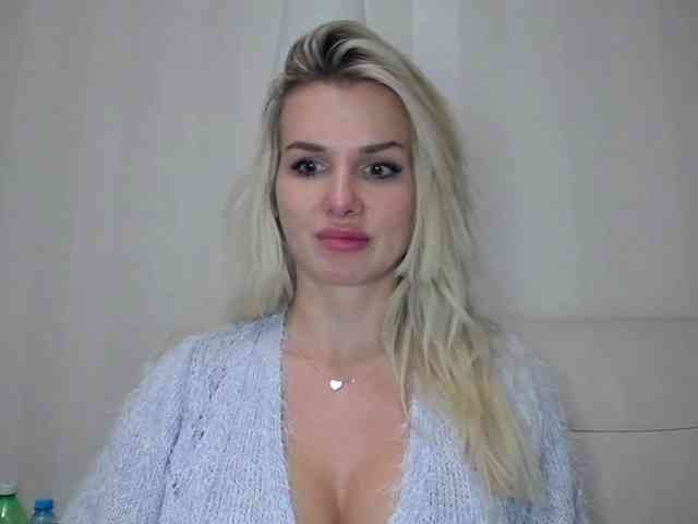 Cornelia22hot webcam