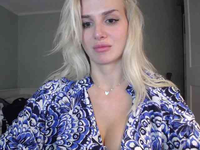 Cornelia22hot webcam