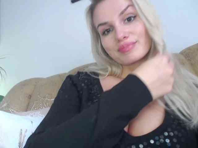 Cornelia22hot webcam