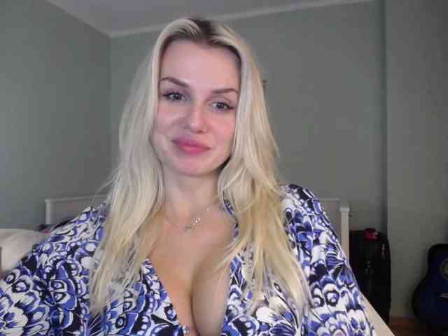 Cornelia22hot webcam