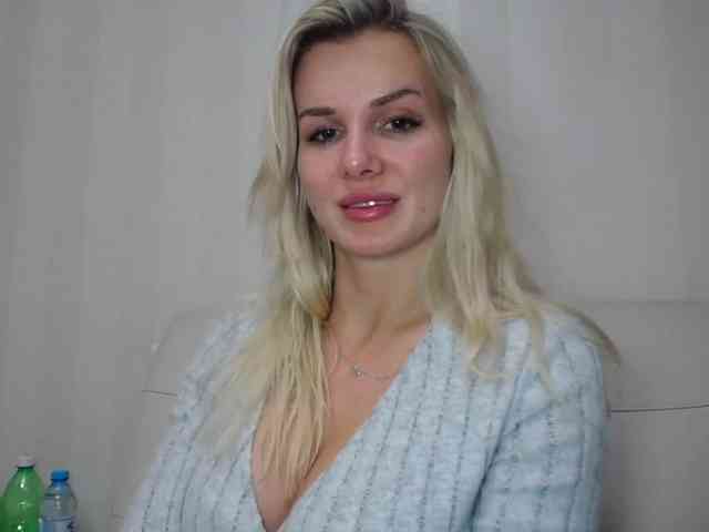 Cornelia22hot webcam