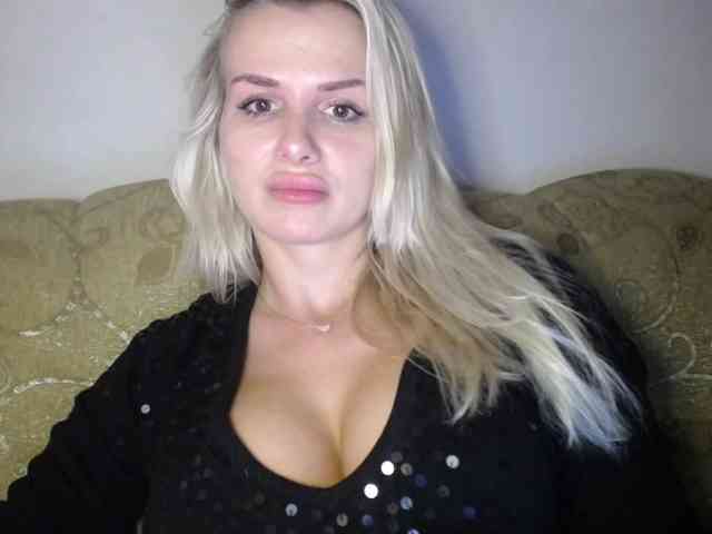 Cornelia22hot webcam